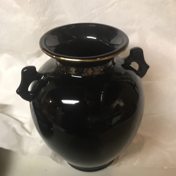 Shady vase - Picture 2 of 4